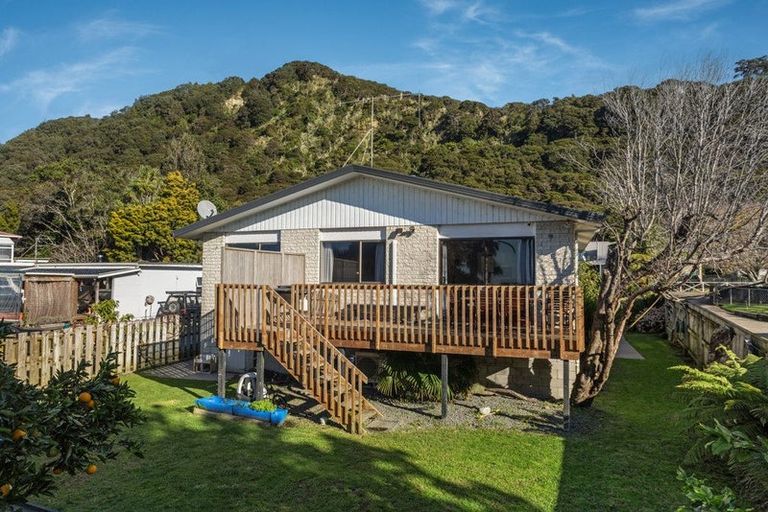 Photo of property in 90 Arawa Street, Matata, Whakatane, 3194