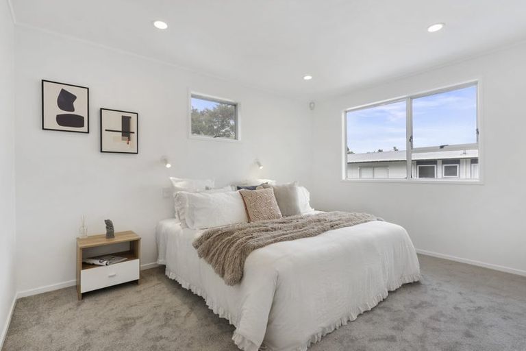 Photo of property in 15 Cunliffe Place, Glenfield, Auckland, 0629