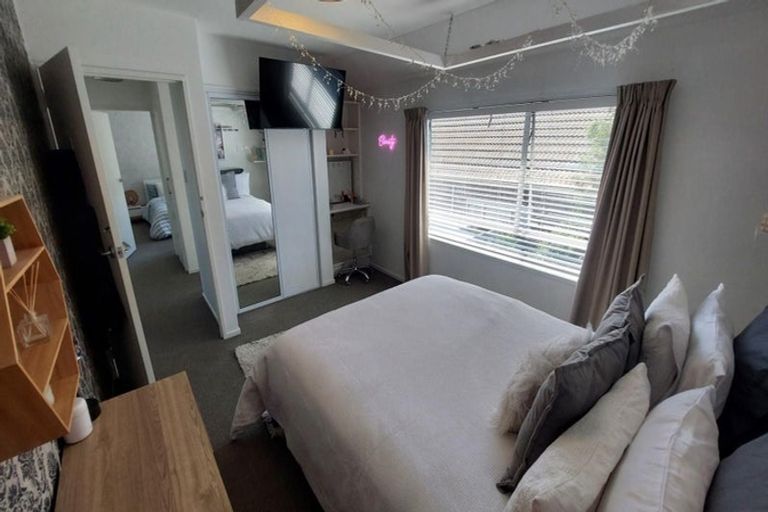 Photo of property in 1/25 Yellowstone Crescent, Burwood, Christchurch, 8083