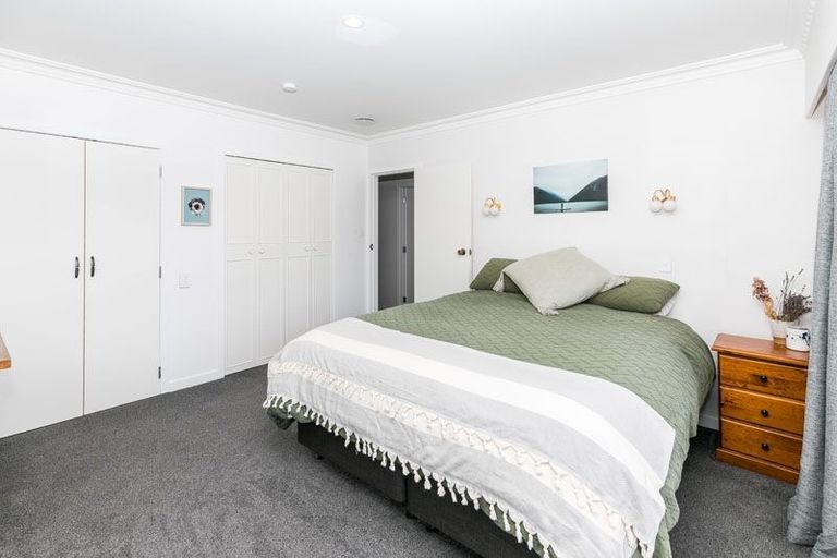 Photo of property in 5 Woodstock Crescent, Leamington, Cambridge, 3432