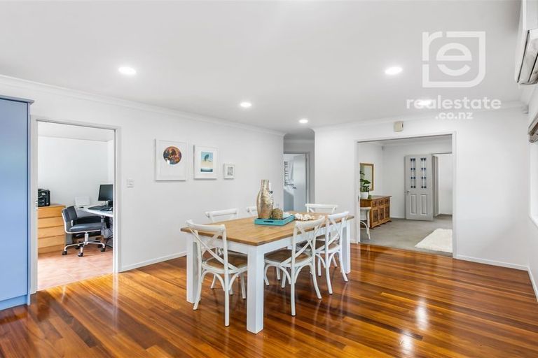 Photo of property in 4 Janome Place, Bucklands Beach, Auckland, 2014