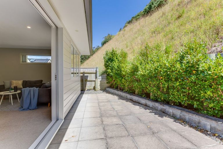 Photo of property in 47a Banks Boulevard, Whitby, Porirua, 5024
