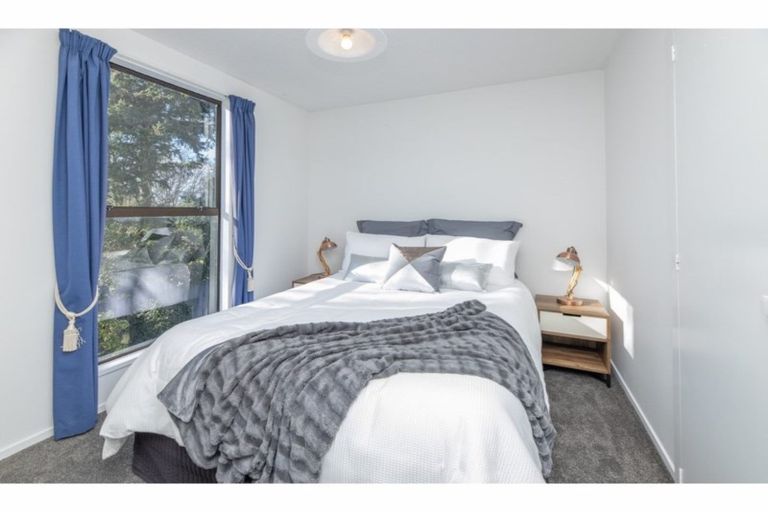 Photo of property in 28 Rubens Place, Burnside, Christchurch, 8053