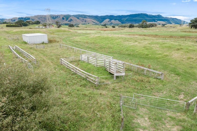 Photo of property in 229 Te Horo Beach Road, Te Horo, Otaki, 5581