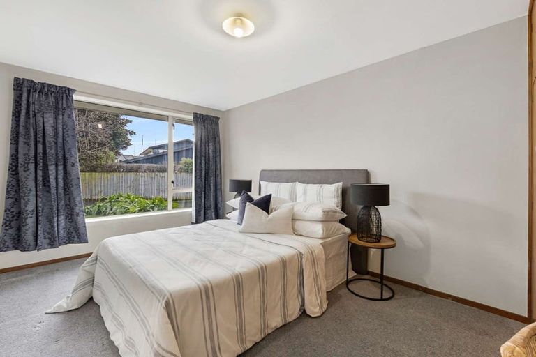 Photo of property in 2/43 Whitmore Street, Edgeware, Christchurch, 8013