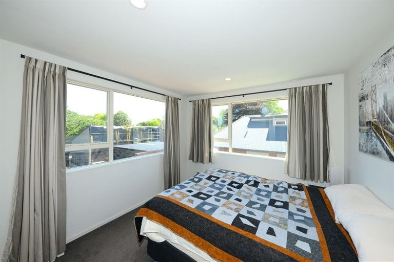 Photo of property in 299 Withells Road, Avonhead, Christchurch, 8042