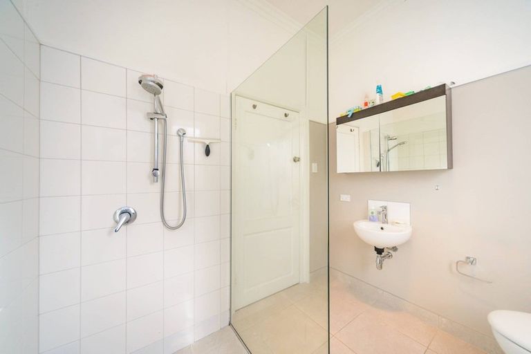 Photo of property in 12 Dahlia Street, Palmerston North, 4410