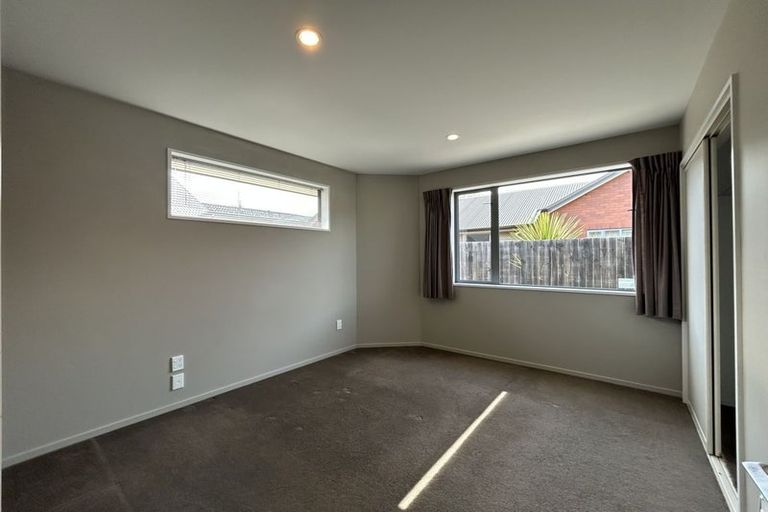 Photo of property in 2/190 Lincoln Road, Addington, Christchurch, 8024