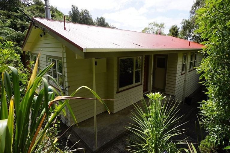 Photo of property in 110 Normandale Road, Normandale, Lower Hutt, 5010