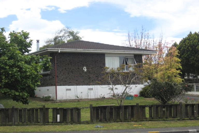 Photo of property in 4 Stella Place, Manurewa, Auckland, 2102