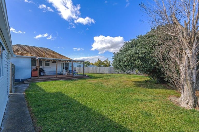 Photo of property in 8 Bradford Place, Awapuni, Palmerston North, 4412