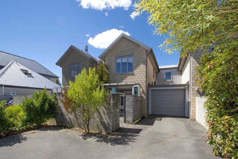 Photo of property in 90b Mandeville Street, Riccarton, Christchurch, 8011