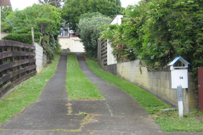 Photo of property in 14 Moloney Terrace, Pukekohe, 2120