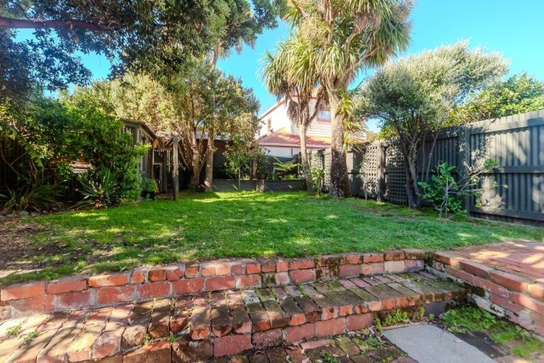 Photo of property in 6 Green Street, Newtown, Wellington, 6021