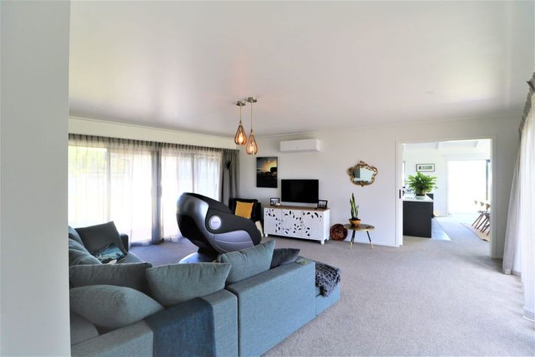 Photo of property in 70 Leeward Drive, Whitianga, 3510