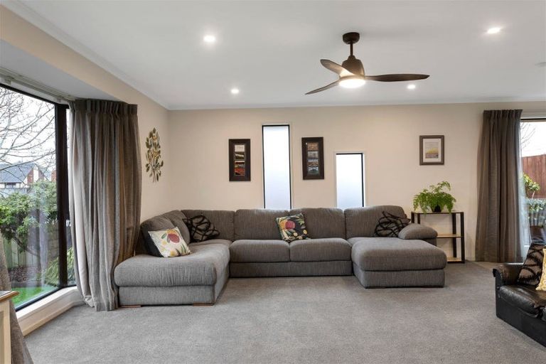 Photo of property in 132 Hagart-alexander Drive, Mosgiel, 9024