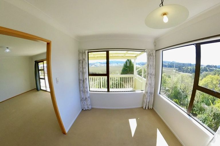 Photo of property in 30 Kokich Crescent, Onerahi, Whangarei, 0110