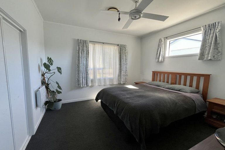 Photo of property in 9 Menzies Street, Westport, 7825