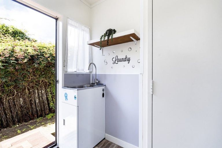 Photo of property in 5 Jensen Place, Frankleigh Park, New Plymouth, 4310