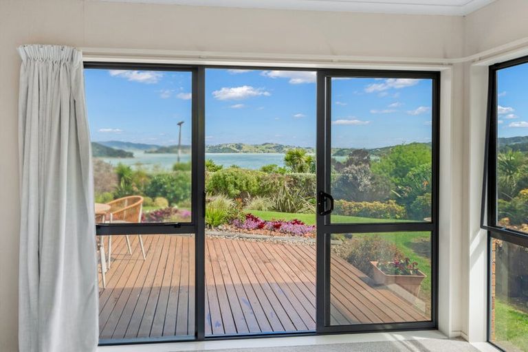 Photo of property in 4 Sunset Parade, Parua Bay, Whangarei, 0174