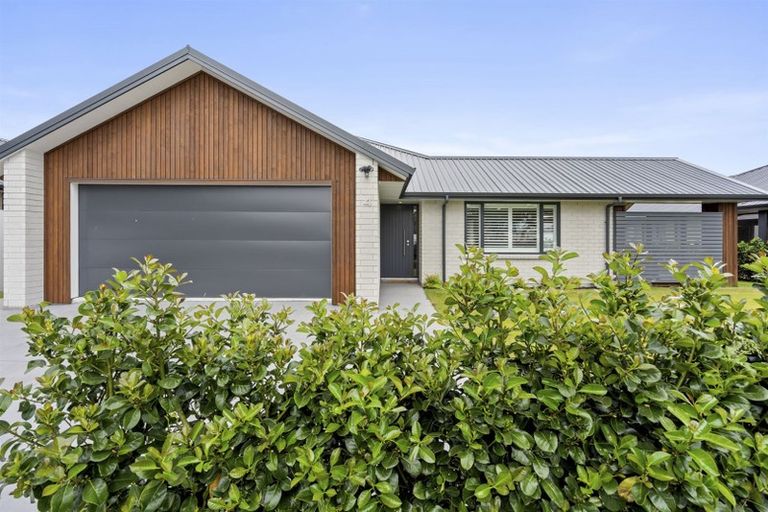 Photo of property in 4 Taylor Street, Cambridge, 3434