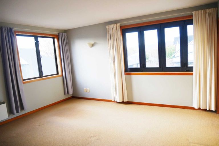 Photo of property in 105 Hawford Road, Opawa, Christchurch, 8023