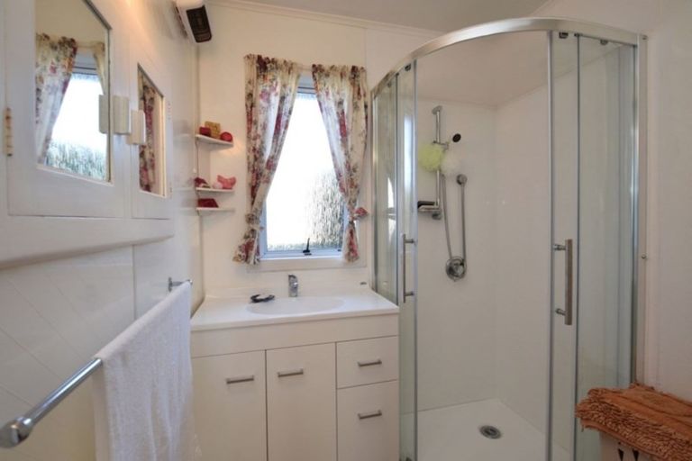 Photo of property in 73 Adamson Crescent, Glengarry, Invercargill, 9810