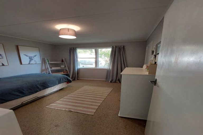 Photo of property in 9 Mitimiti Grove, Wainuiomata, Lower Hutt, 5014