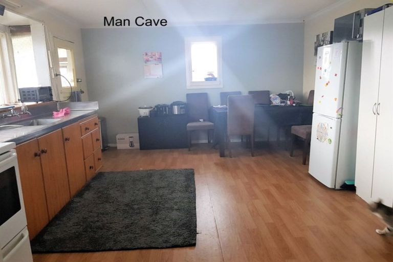 Photo of property in 30 Thyra Street, Dannevirke, 4930