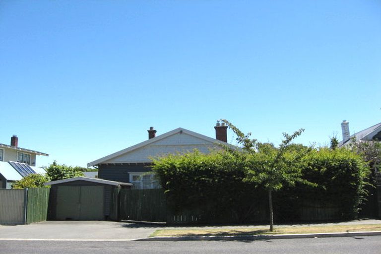 Photo of property in 17 Merivale Lane, Merivale, Christchurch, 8014