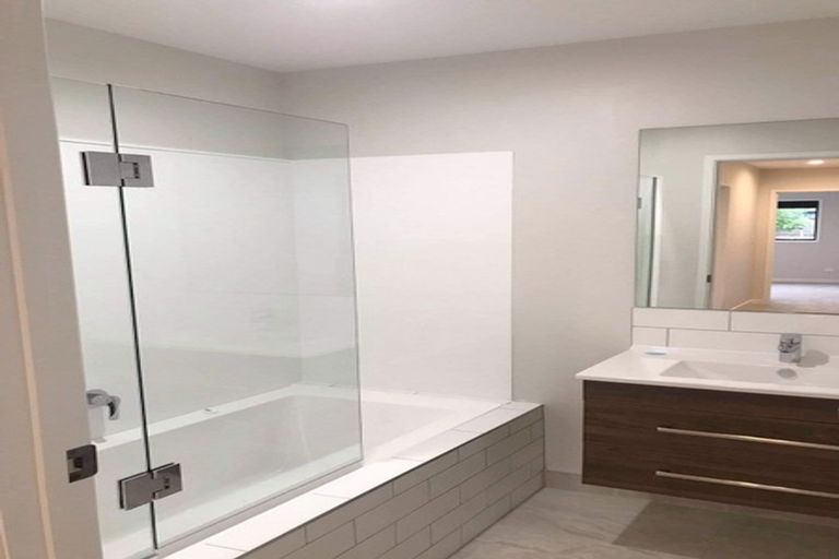 Photo of property in 22 Te Kaarearea Avenue, Hamilton East, Hamilton, 3216