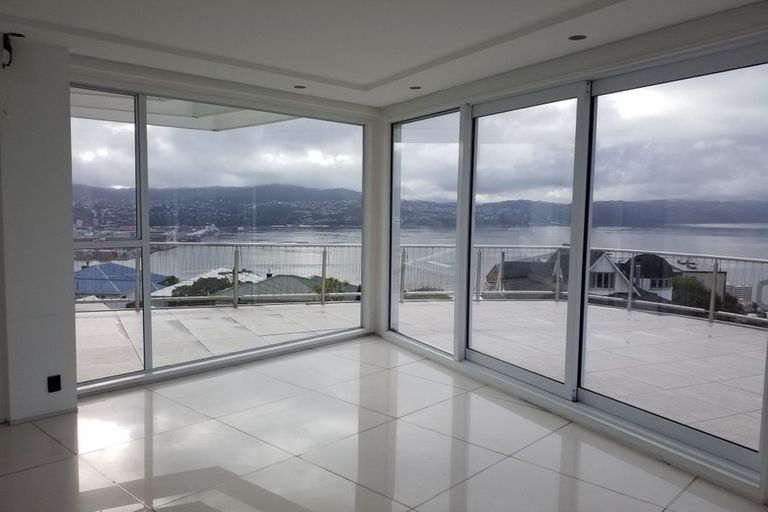 Photo of property in 11 Robieson Street, Roseneath, Wellington, 6011