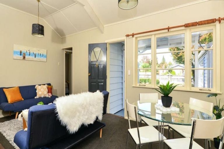 Photo of property in 9 Bettina Road, Fairfield, Hamilton, 3214