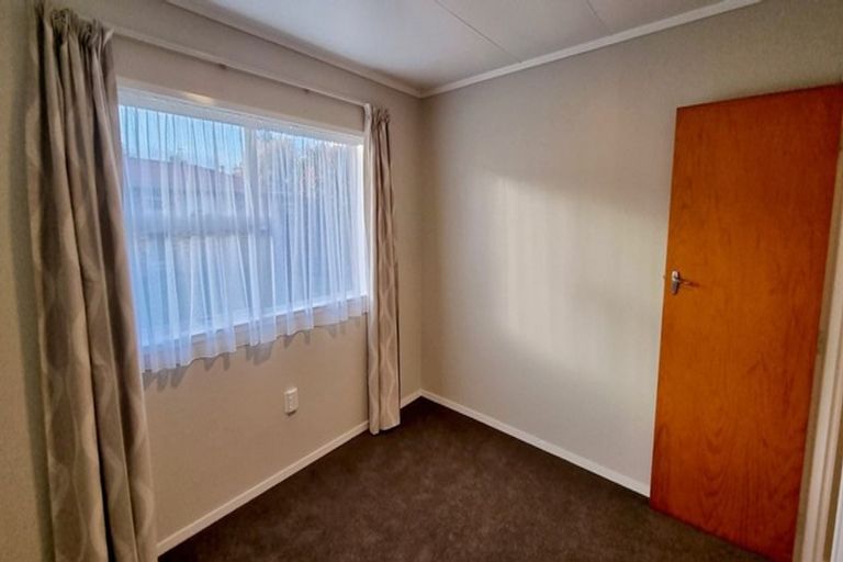 Photo of property in 4a Heather Place, Melville, Hamilton, 3206