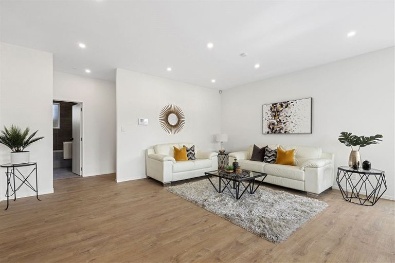 Photo of property in 5 Ropere Street, Kumeu, 0810