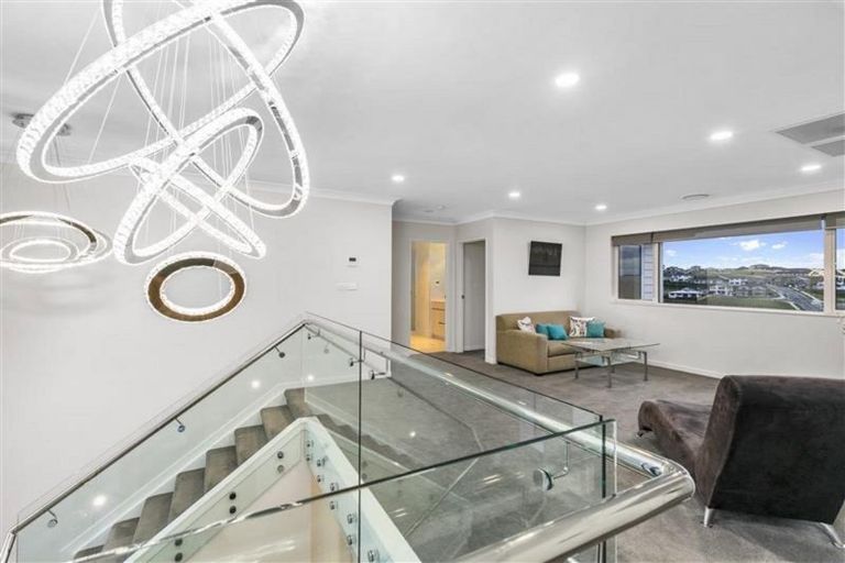 Photo of property in 2 Arriere Lane, Silverdale, 0932