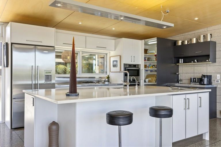 Photo of property in 12 Kurapoto Lane, Rainbow Point, Taupo, 3330