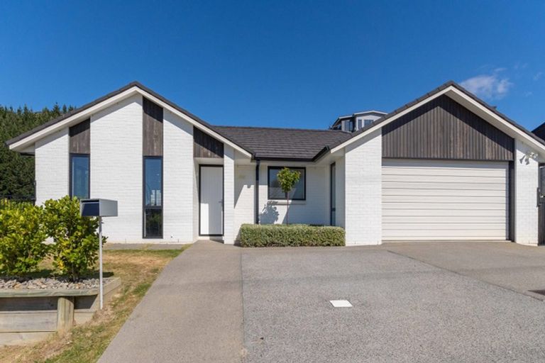 Photo of property in 143 Navigation Drive, Whitby, Porirua, 5024