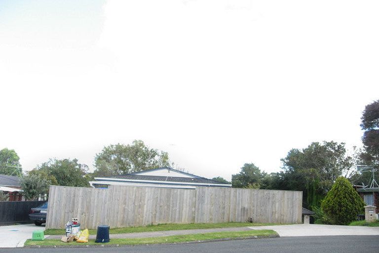 Photo of property in 12a Heron Place, Pakuranga Heights, Auckland, 2010