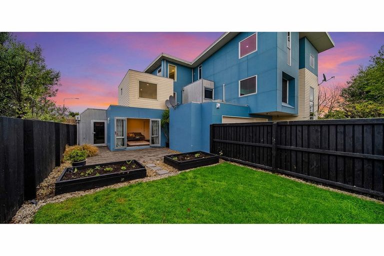 Photo of property in 66 Strickland Street, Sydenham, Christchurch, 8023