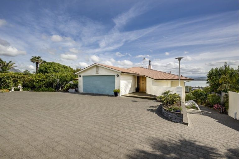 Photo of property in 8 George Street, Hospital Hill, Napier, 4110