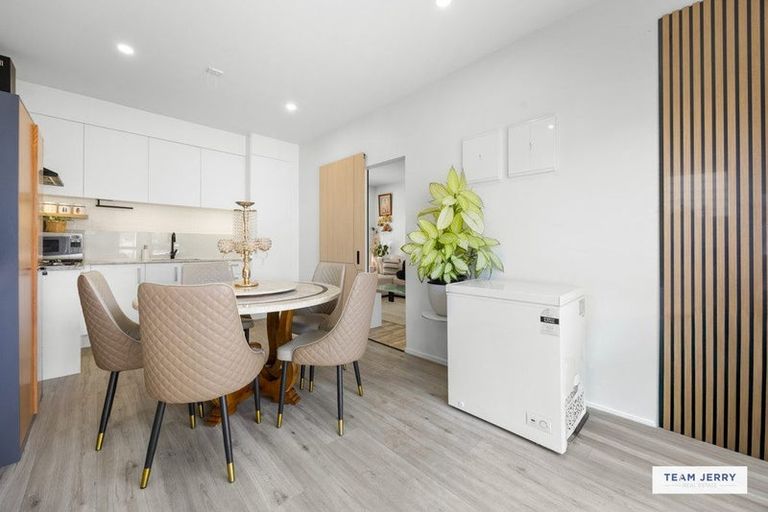 Photo of property in 14 Te Kaapia Road, Papakura, 2110