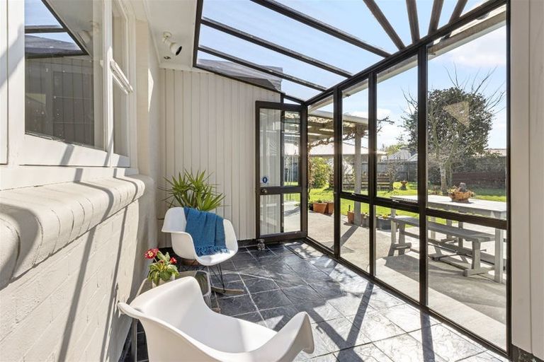 Photo of property in 42 Bevington Street, Avonhead, Christchurch, 8042