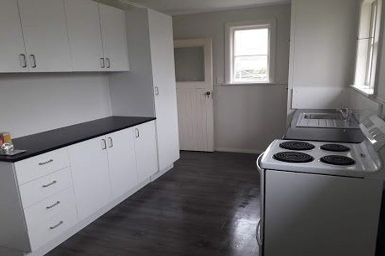 Photo of property in 354 Oxford Terrace, Avalon, Lower Hutt, 5011