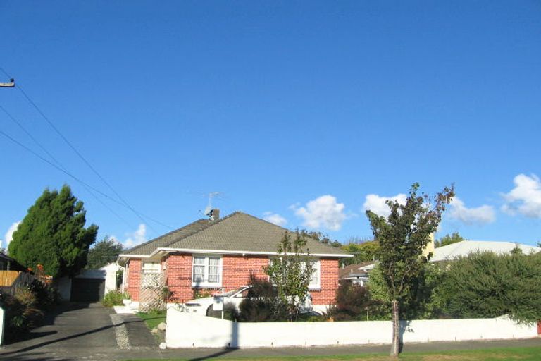 Photo of property in 28 Routley Crescent, Elderslea, Upper Hutt, 5018