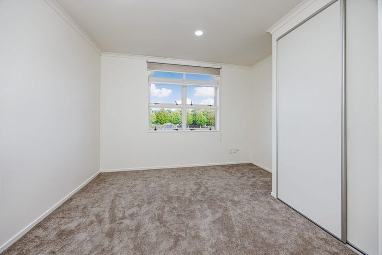 Photo of property in 24 Lime Crescent, Papakura, 2110
