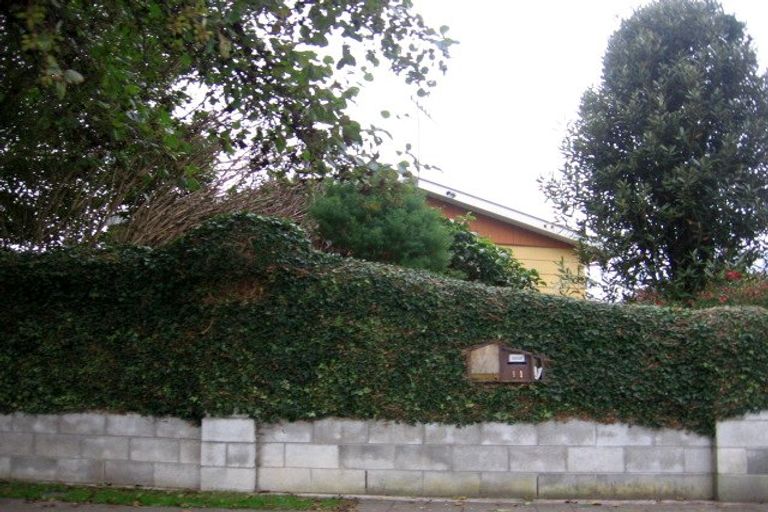 Photo of property in 11 Bendigo Street, Cloverlea, Palmerston North, 4412