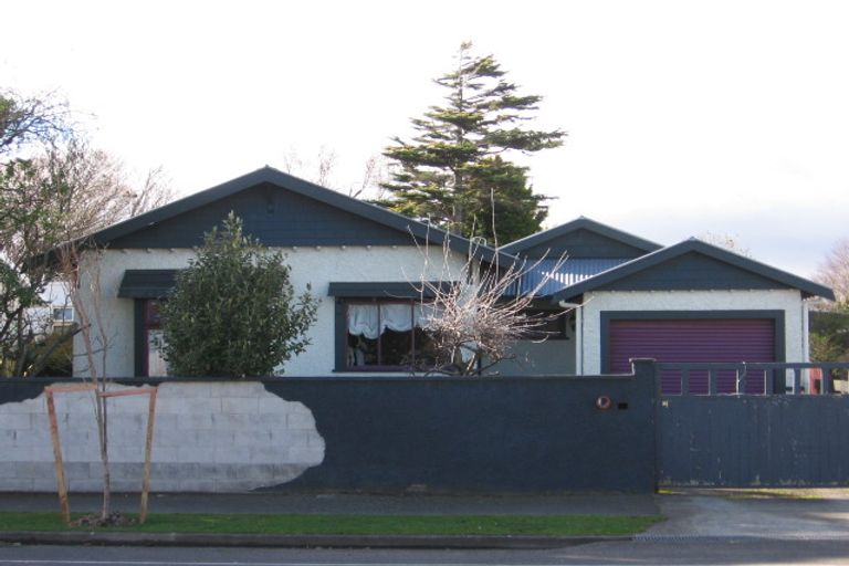 Photo of property in 35 Wood Street, Takaro, Palmerston North, 4410