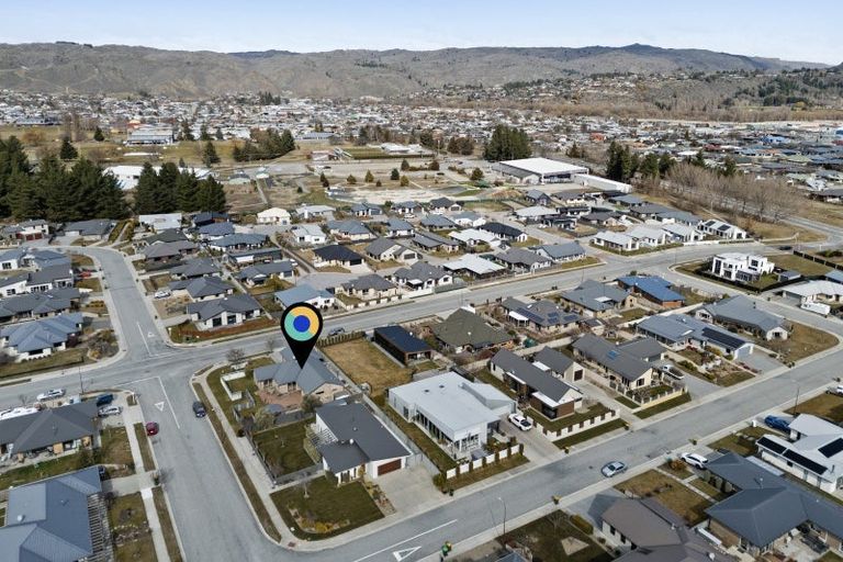 Photo of property in 16 Henderson Drive, Alexandra, 9320