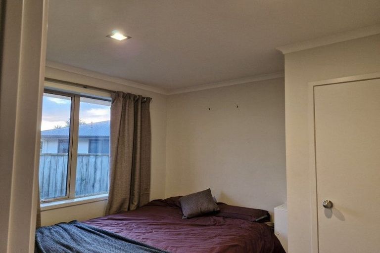 Photo of property in 4b Northpoint Way, Bell Block, New Plymouth, 4312